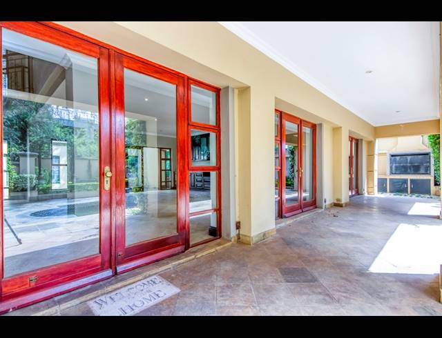 4 BEDROOM HOUSE TO LET IN HOUGHTON ESTATE